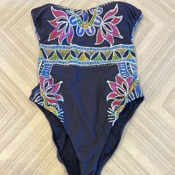 TRINA TURK Women’s Navy Blue Floral Strapless One Piece Bathing Suit Size 6 - Picture 1 of 7